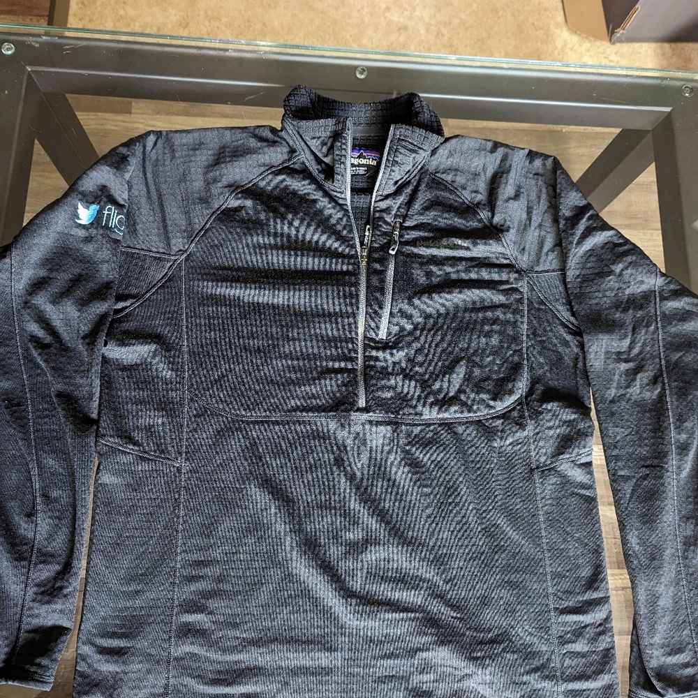 Patagonia zip up sweater